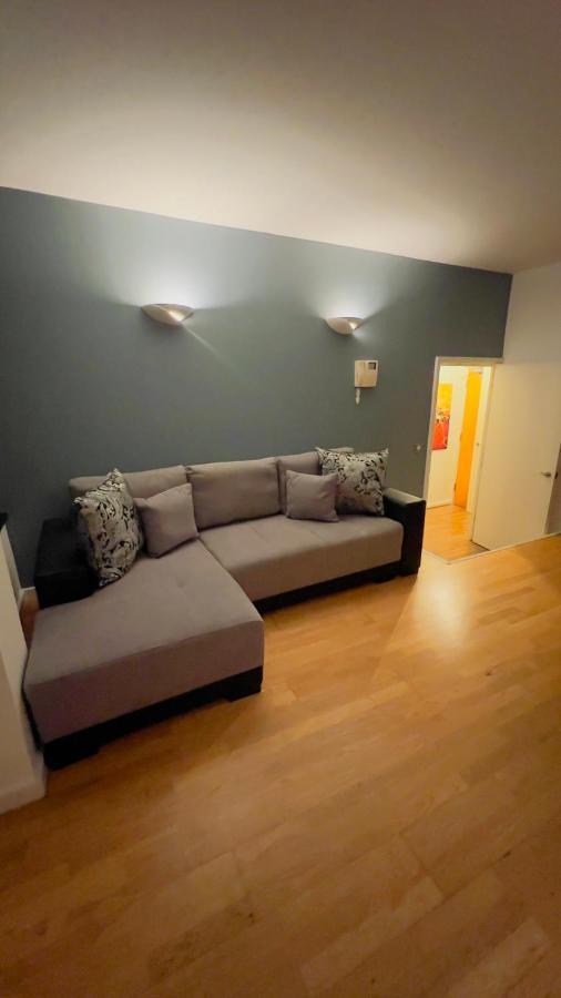 Charming 1-Bedroom Apartment In Woolwich London Exteriör bild